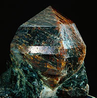 Krystal af mineralet zirkon